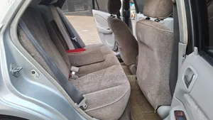 Toyota Corolla 2000 Silver