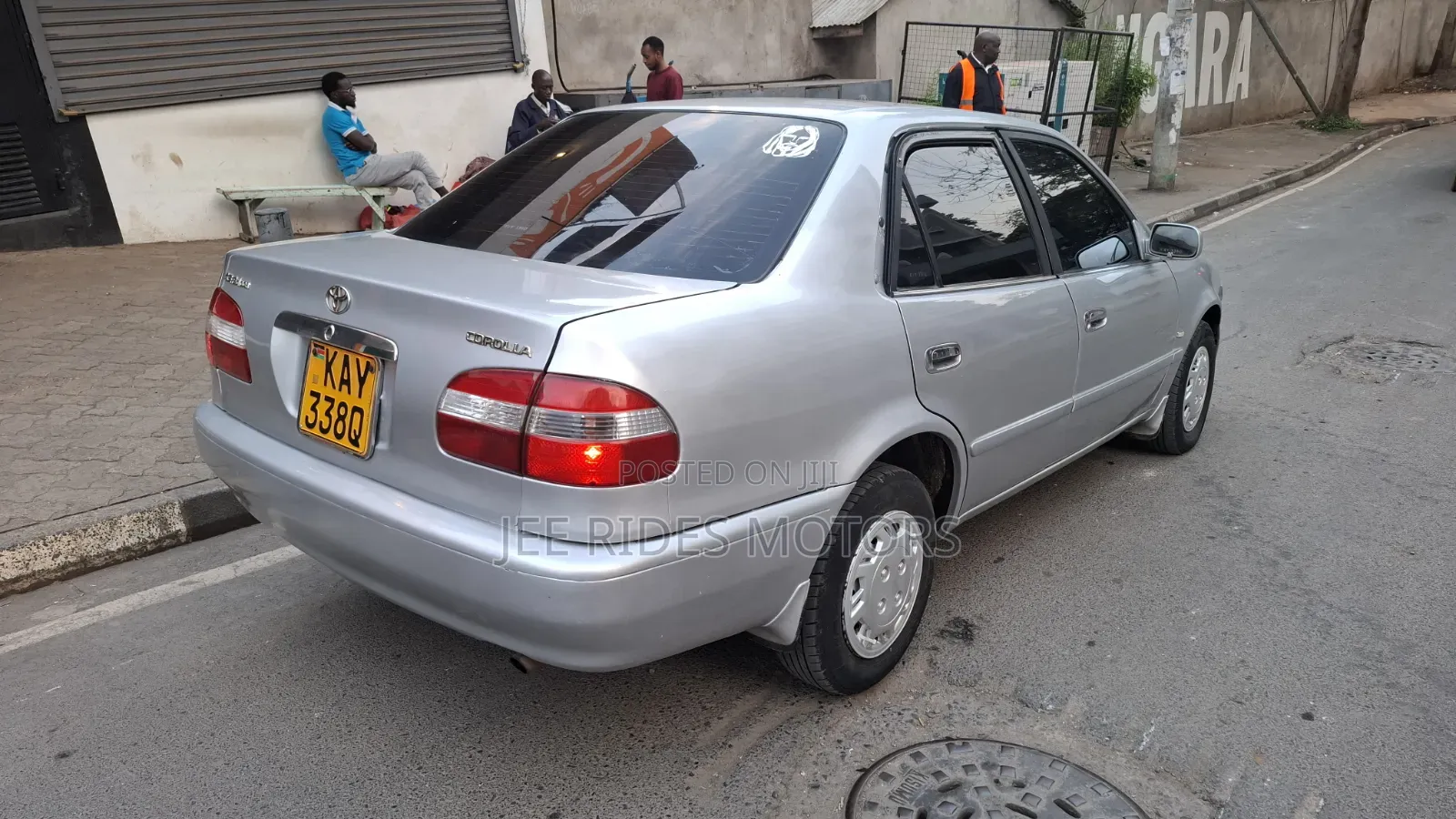 Toyota Corolla 2000 Silver