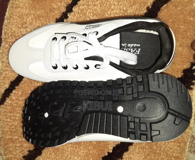 Classy Sport Shoes - thumbnail 2