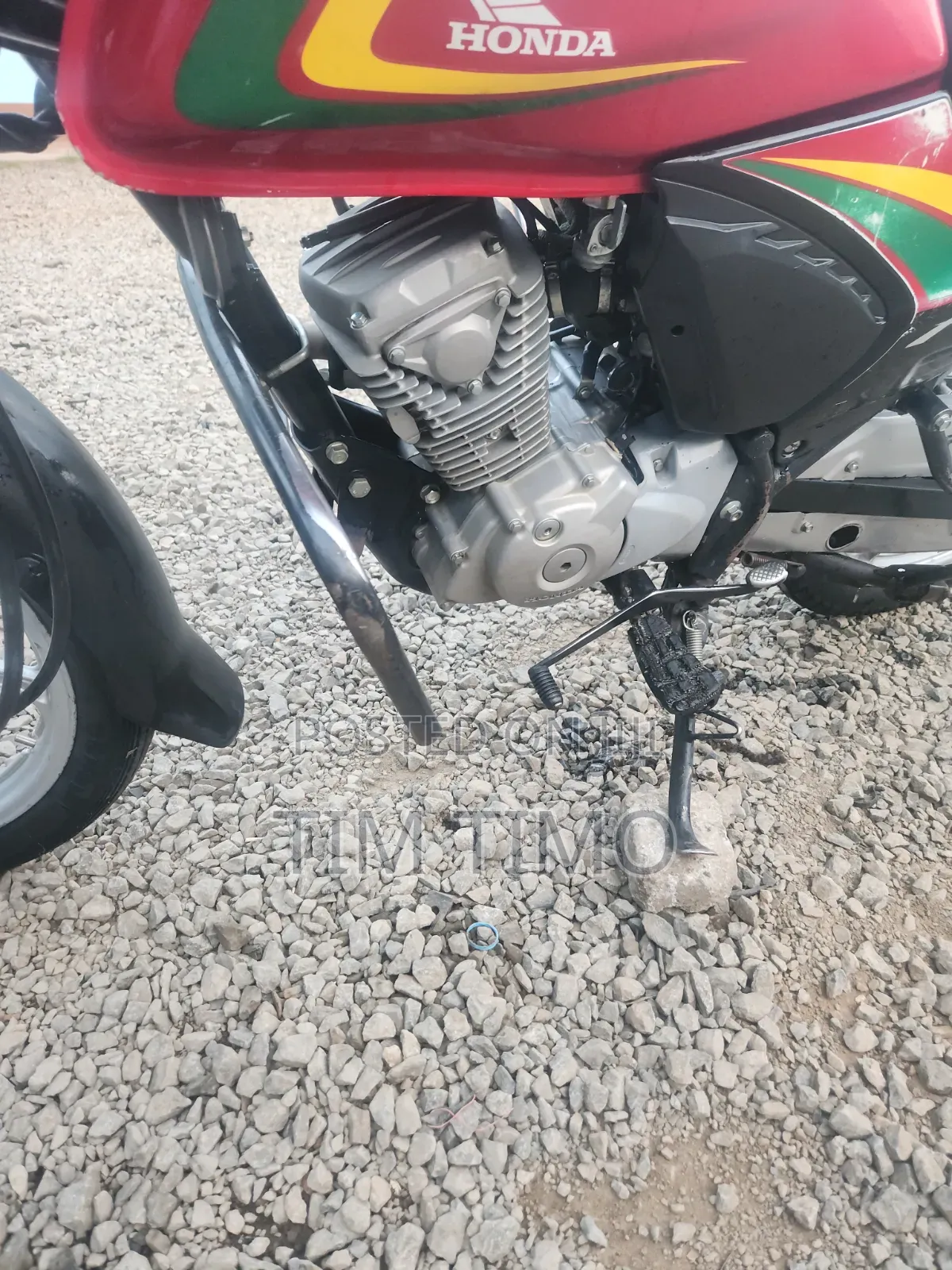 Honda CB 2025 Red