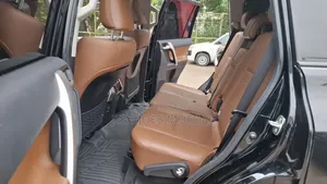 Toyota Land Cruiser Prado 2022 Black
