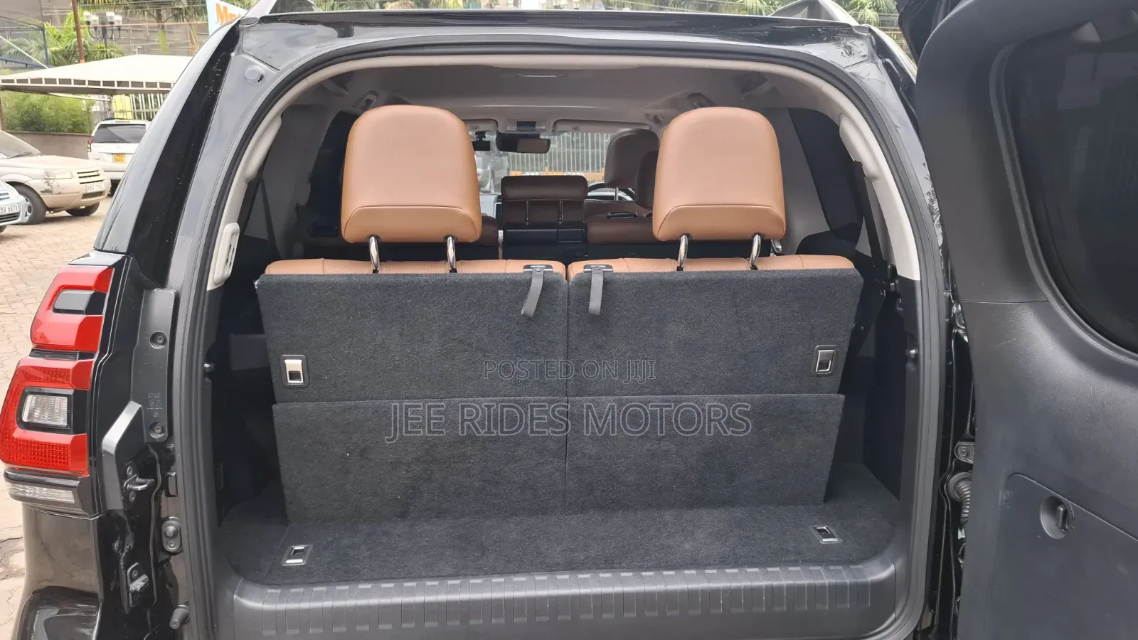 Toyota Land Cruiser Prado 2022 Black