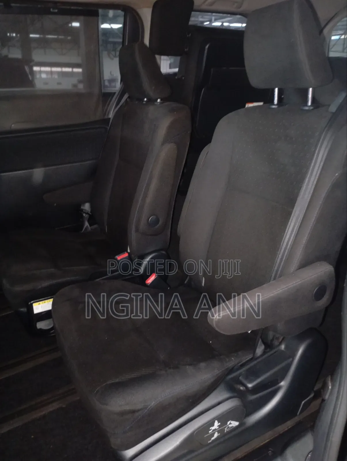 Toyota Noah 2017 Brown
