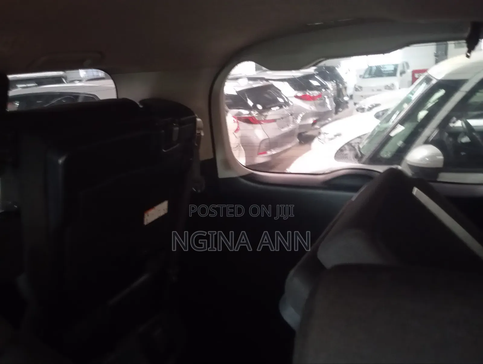 Toyota Noah 2017 Brown