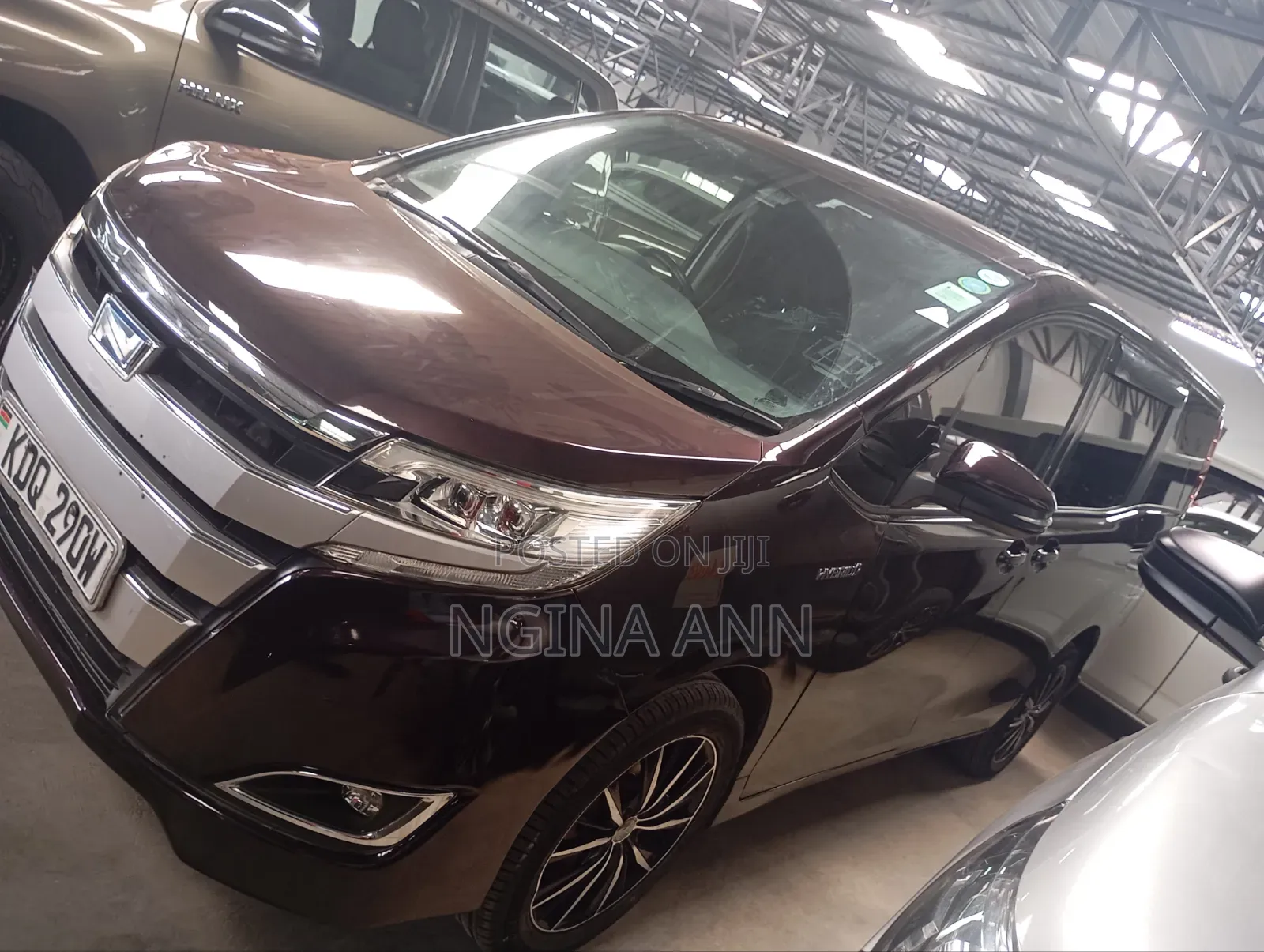 Toyota Noah 2017 Brown