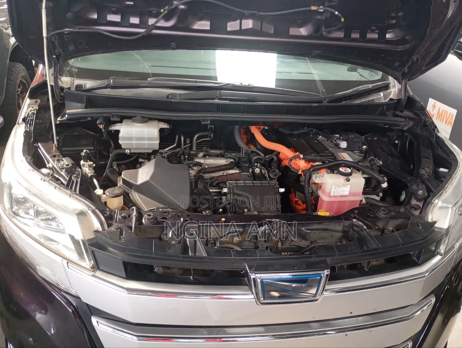 Toyota Noah 2017 Brown