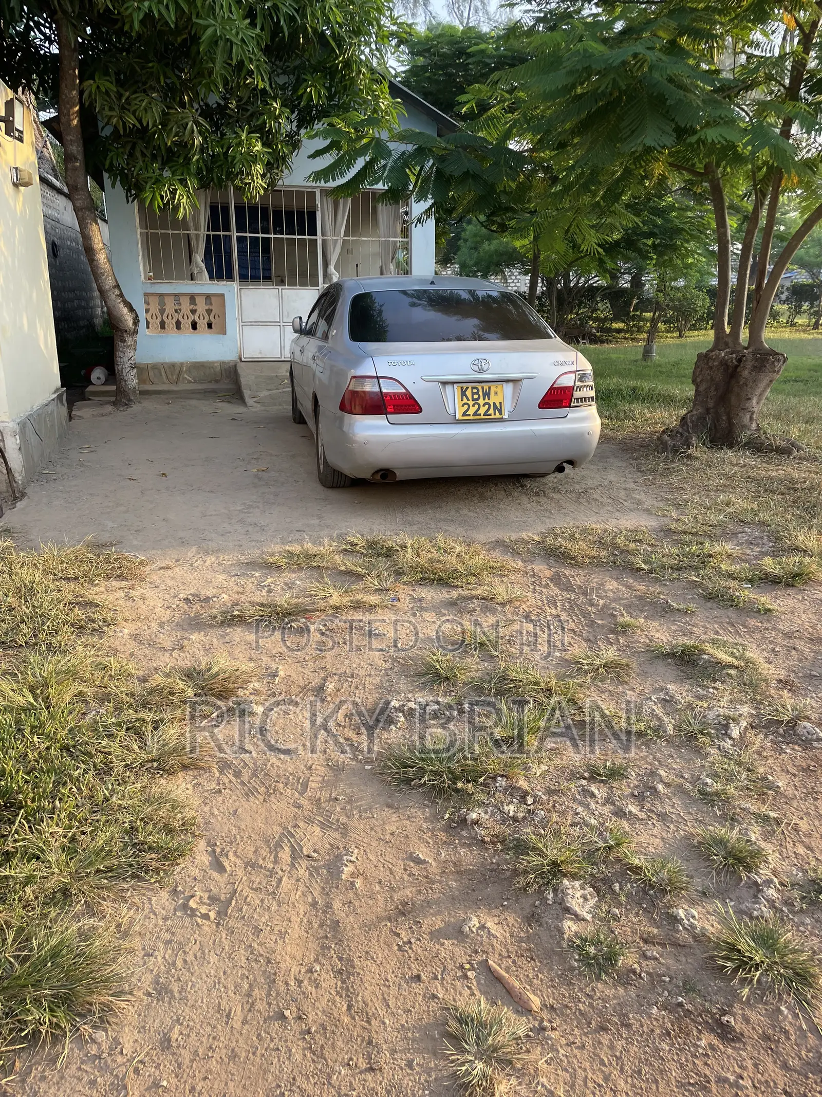 Toyota Crown 2006 Silver