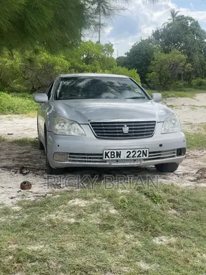 Toyota Crown 2006 Silver