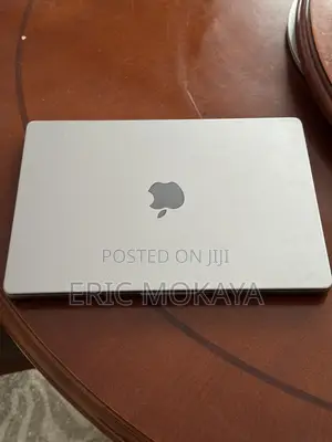 Laptop Apple MacBook Pro 2021 M1 16GB Apple M1 Pro SSD 512GB