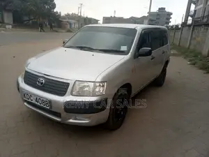 Toyota Succeed SV Premium 2014 Silver