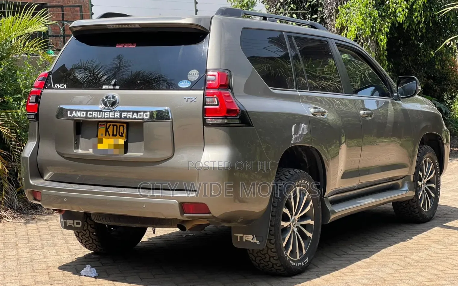 Toyota Land Cruiser Prado 2018 Gold