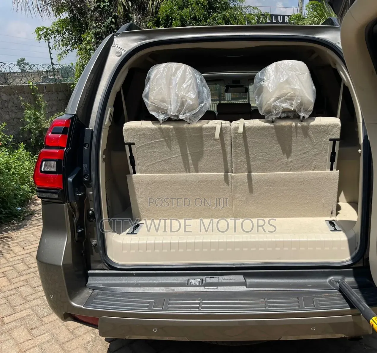 Toyota Land Cruiser Prado 2018 Gold