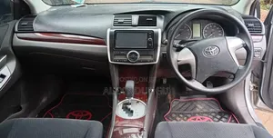 Toyota Premio 2014 Silver