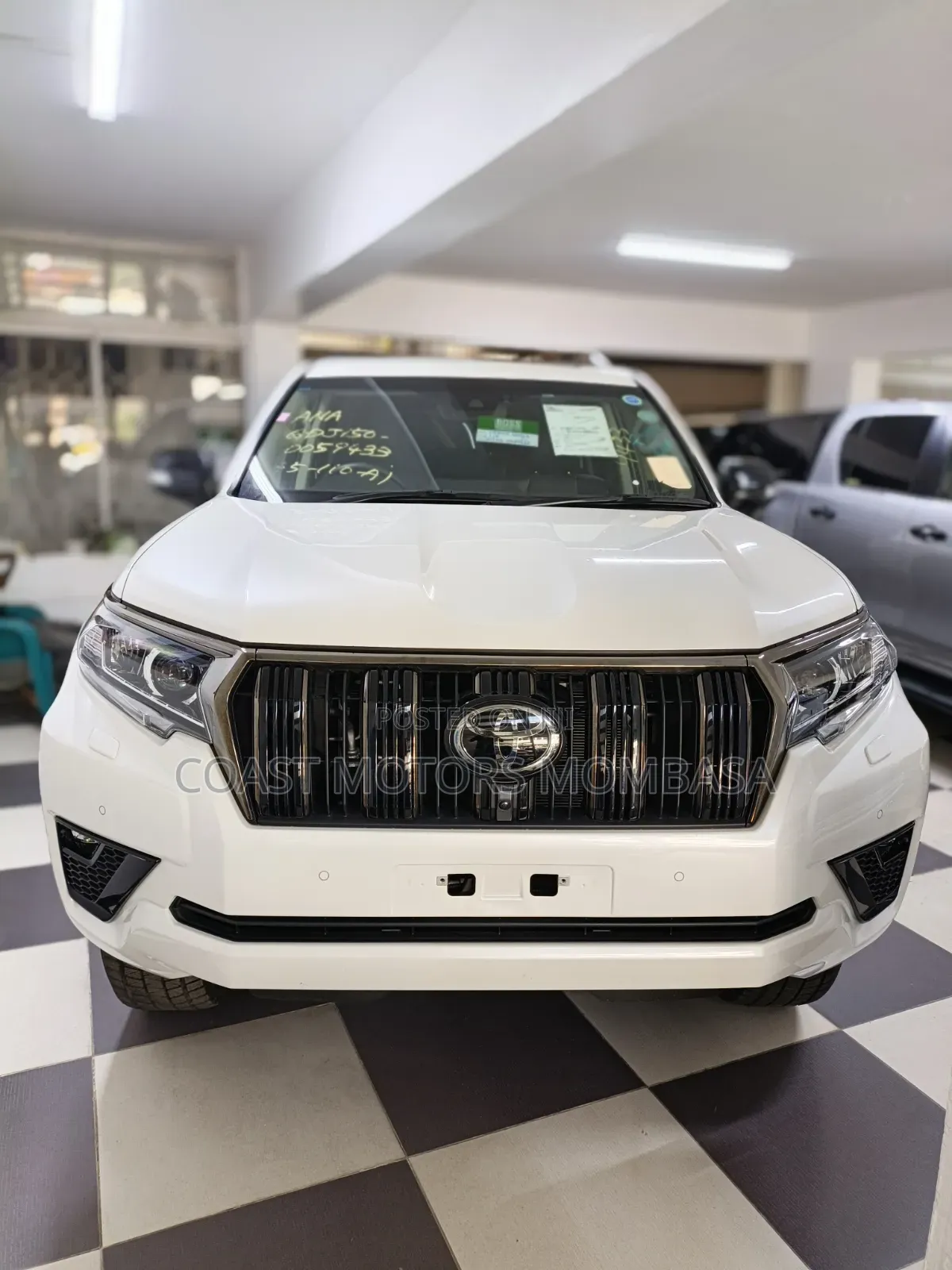 Toyota Land Cruiser 2021 White