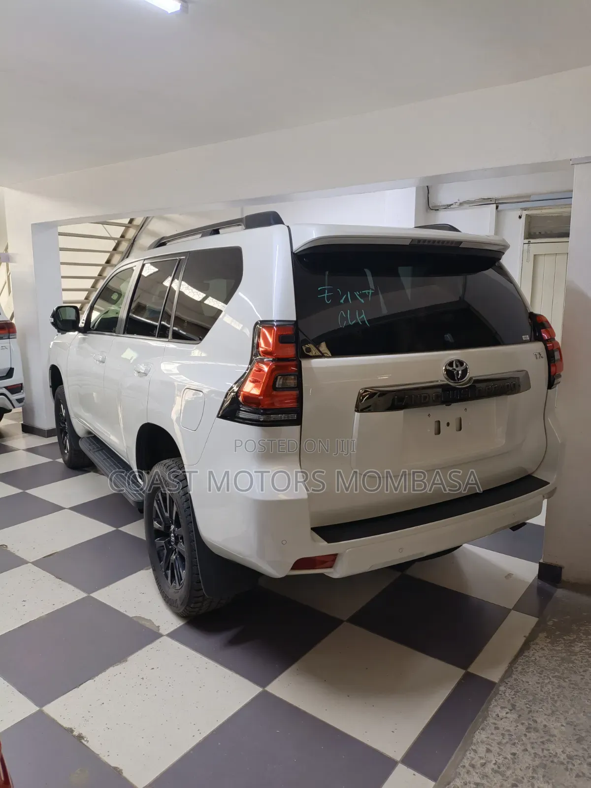 Toyota Land Cruiser 2021 White