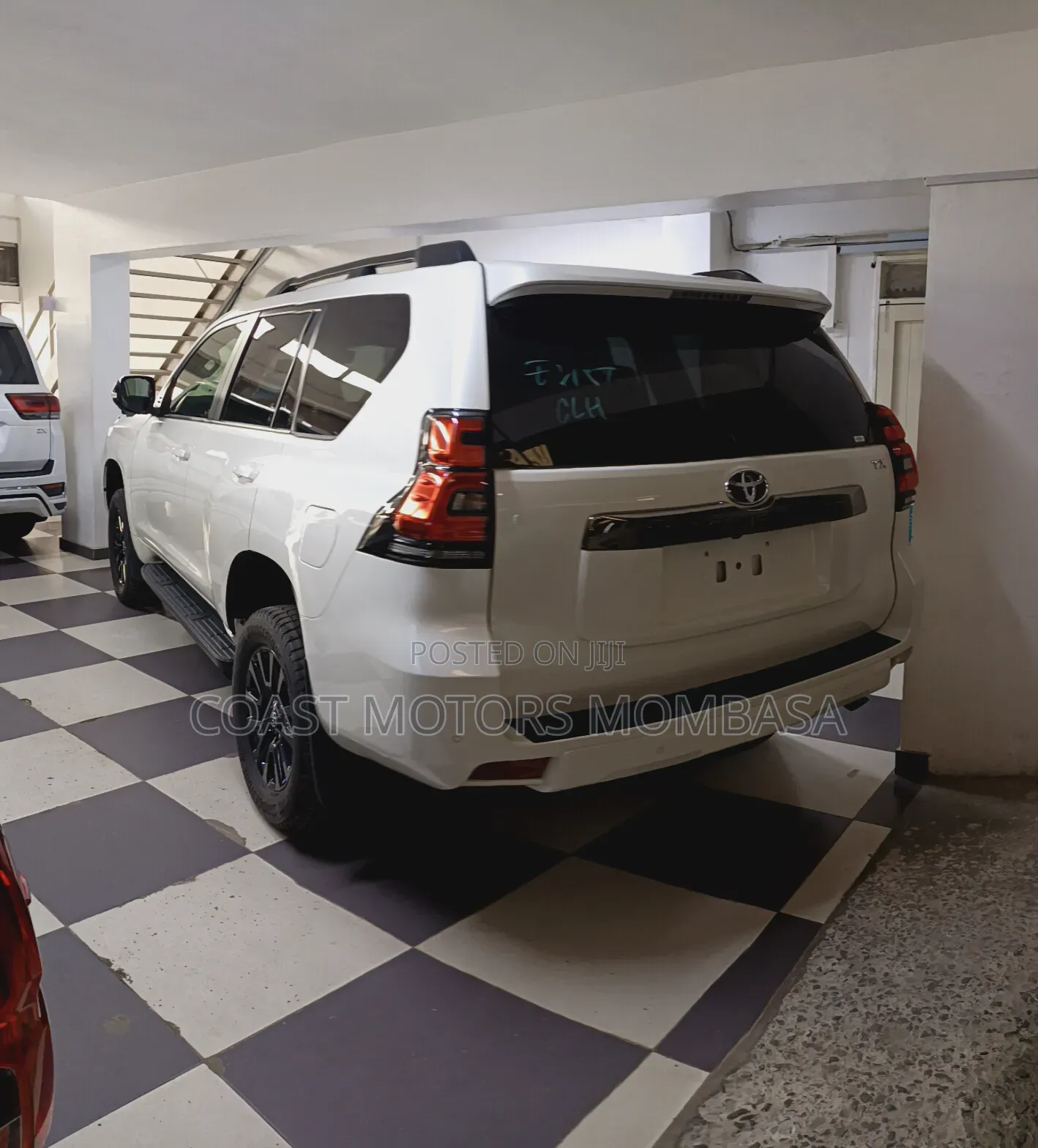Toyota Land Cruiser 2021 White