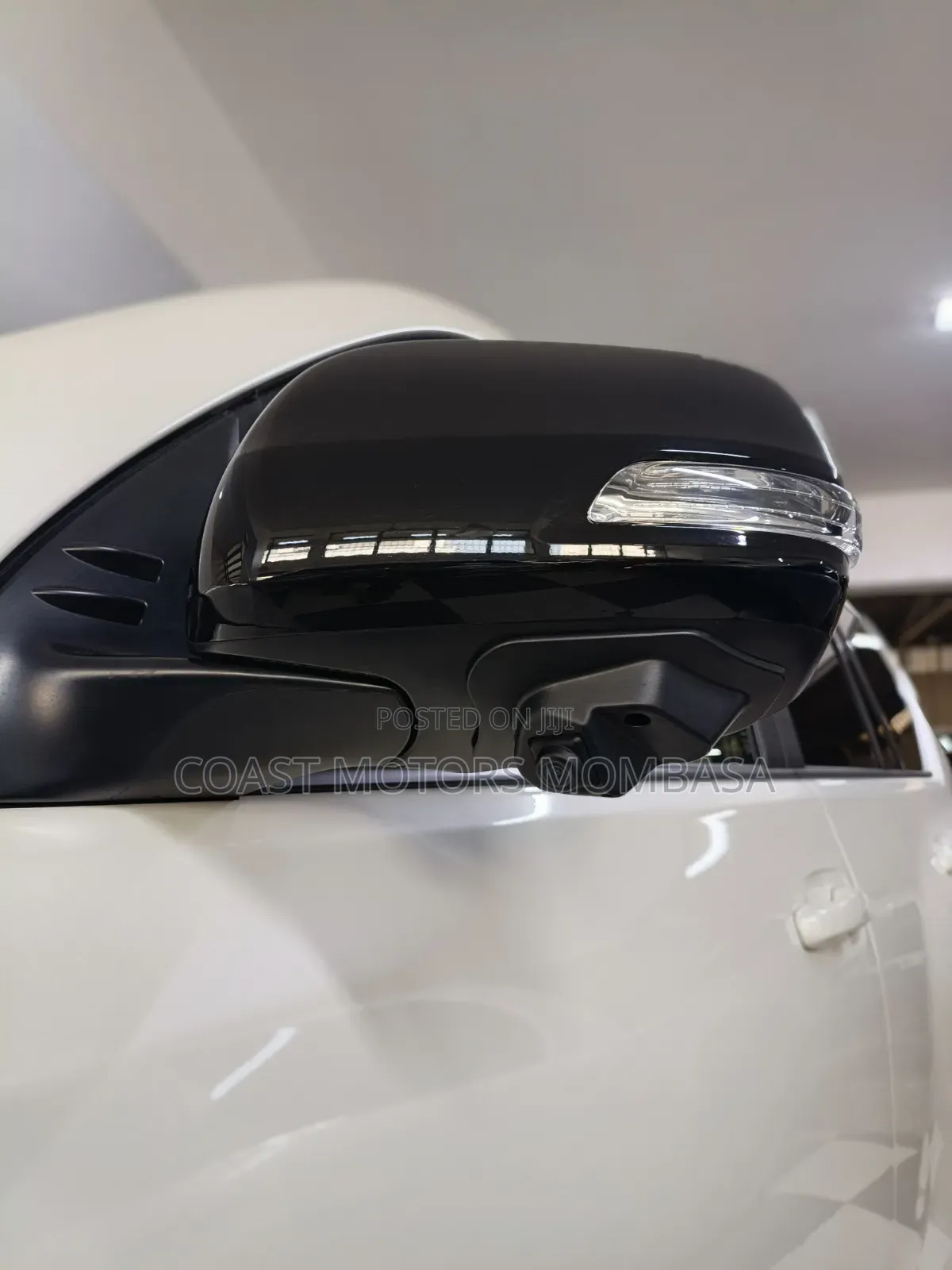 Toyota Land Cruiser 2021 White