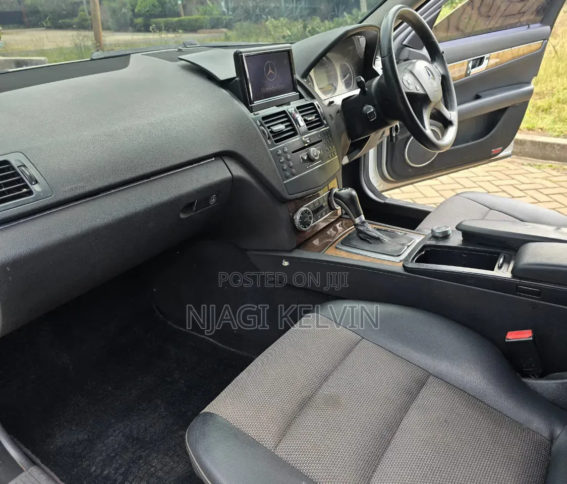 Mercedes-Benz C200 2008 Silver
