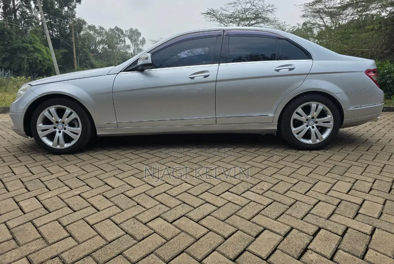 Mercedes-Benz C200 2008 Silver