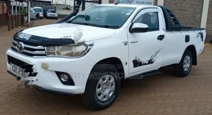 Toyota Hilux 2017 White