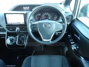 Toyota Voxy 2020 White