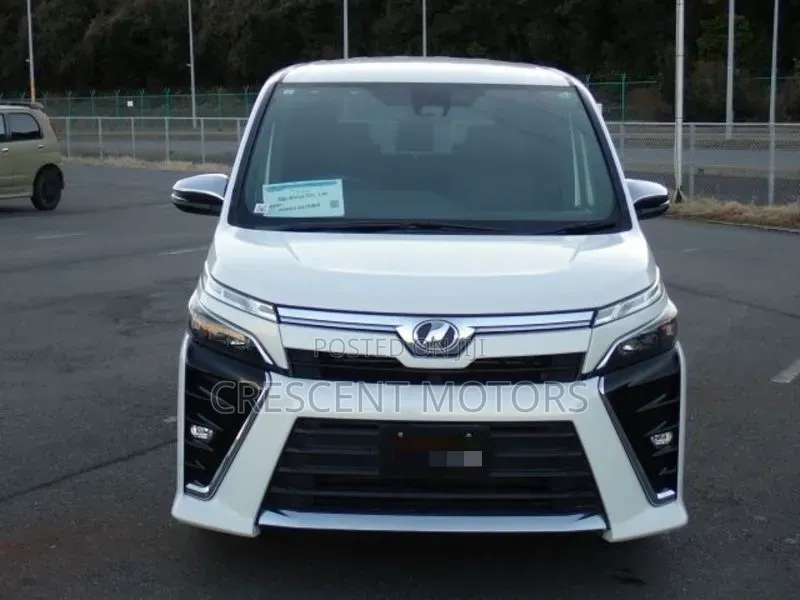 Toyota Voxy 2020 White