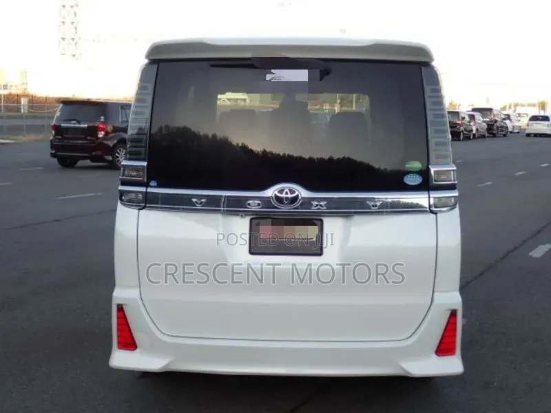Toyota Voxy 2020 White