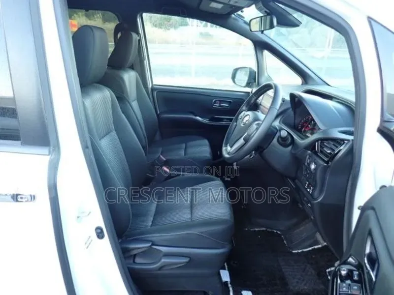 Toyota Voxy 2020 White