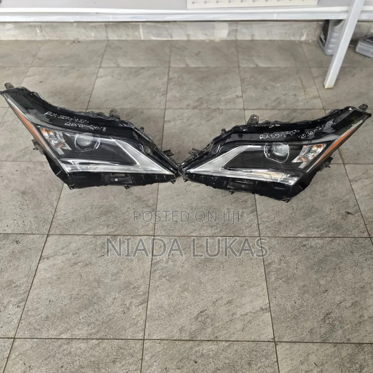 Lexus Rx 200t/300/450 Xenon Headlights