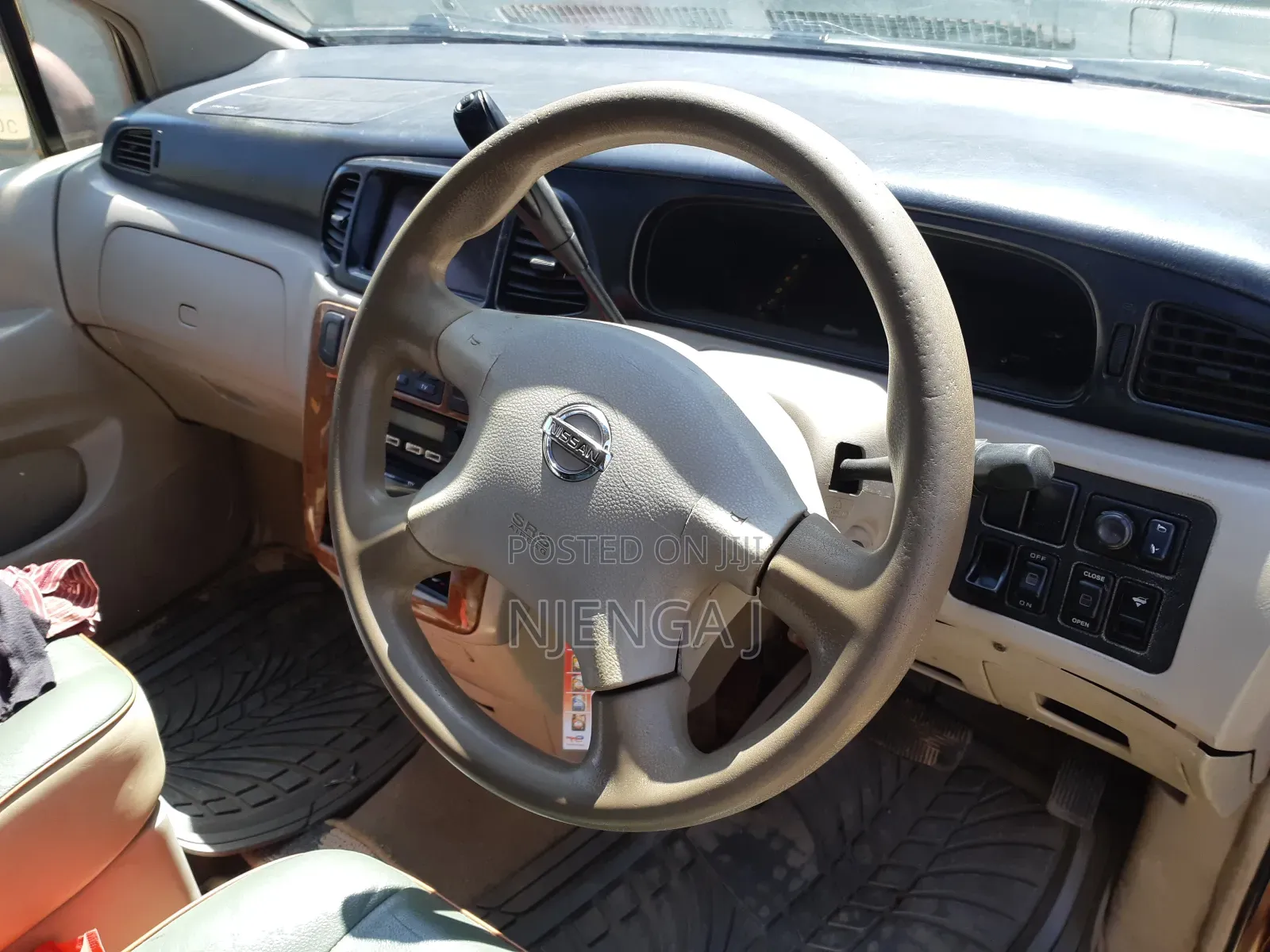 Nissan Liberty 2003 Maroon
