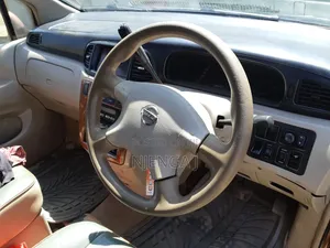 Nissan Liberty 2003 Maroon