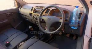 Toyota Hilux 2014 White