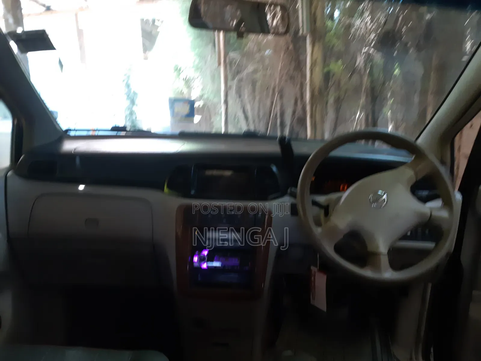 Nissan Liberty 2003 Maroon