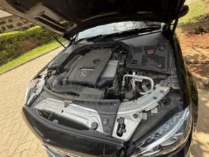 Mercedes-Benz C200 2018 Black