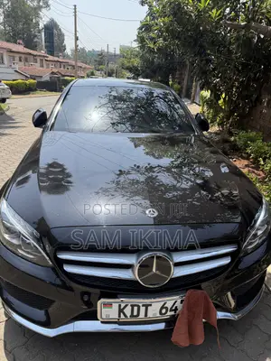 Mercedes-Benz C200 2018 Black