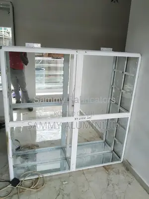 Displays and Showcases