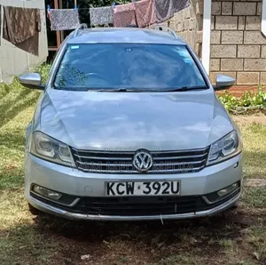 Volkswagen Passat 1.4 TSI BlueMotion Estate 2012 Silver
