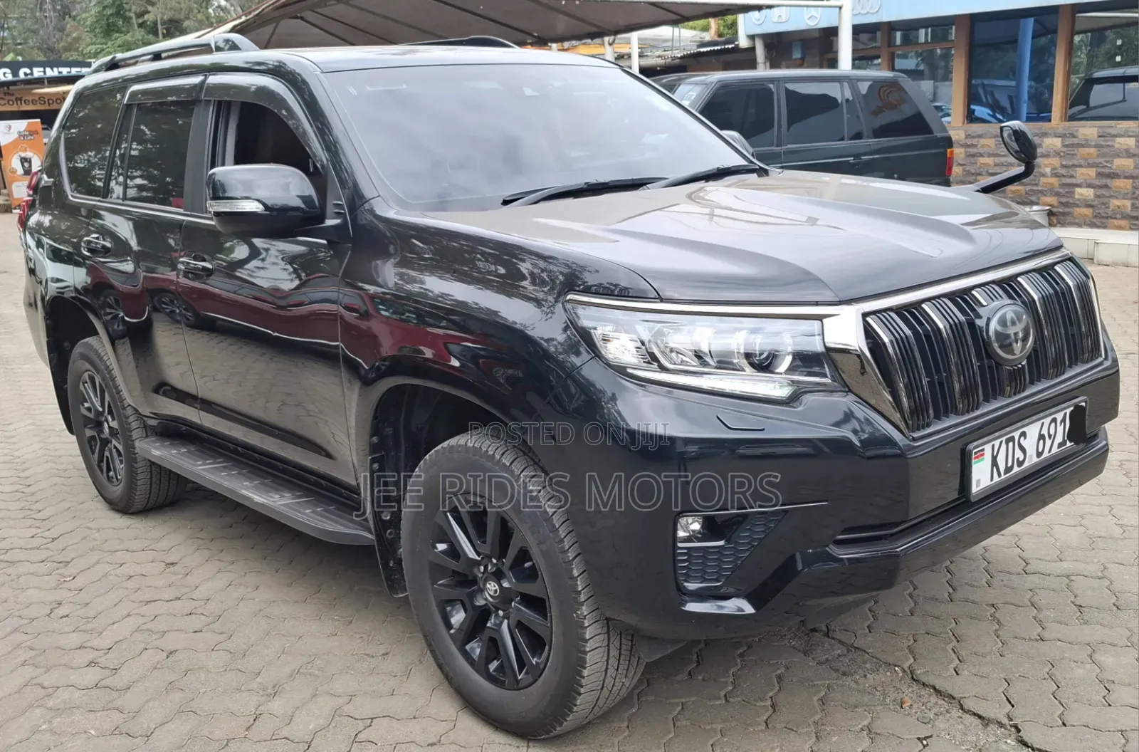 Toyota Land Cruiser Prado 2022 Black
