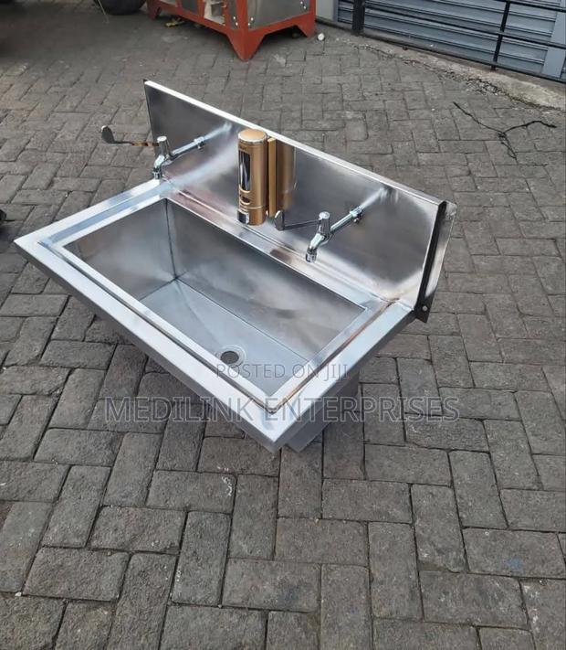 Emotek Wall Trough Washing Bay Wal Sink - main view