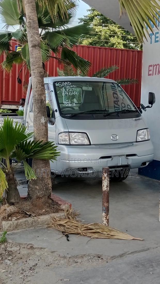 Mazda Bongo Truck - thumbnail 3