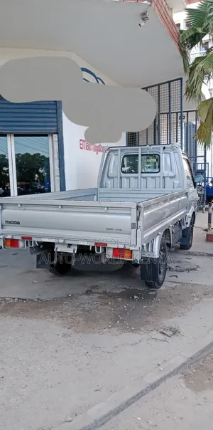 Mazda Bongo Truck