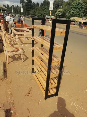 Customized 3 Compartments Storage Racks