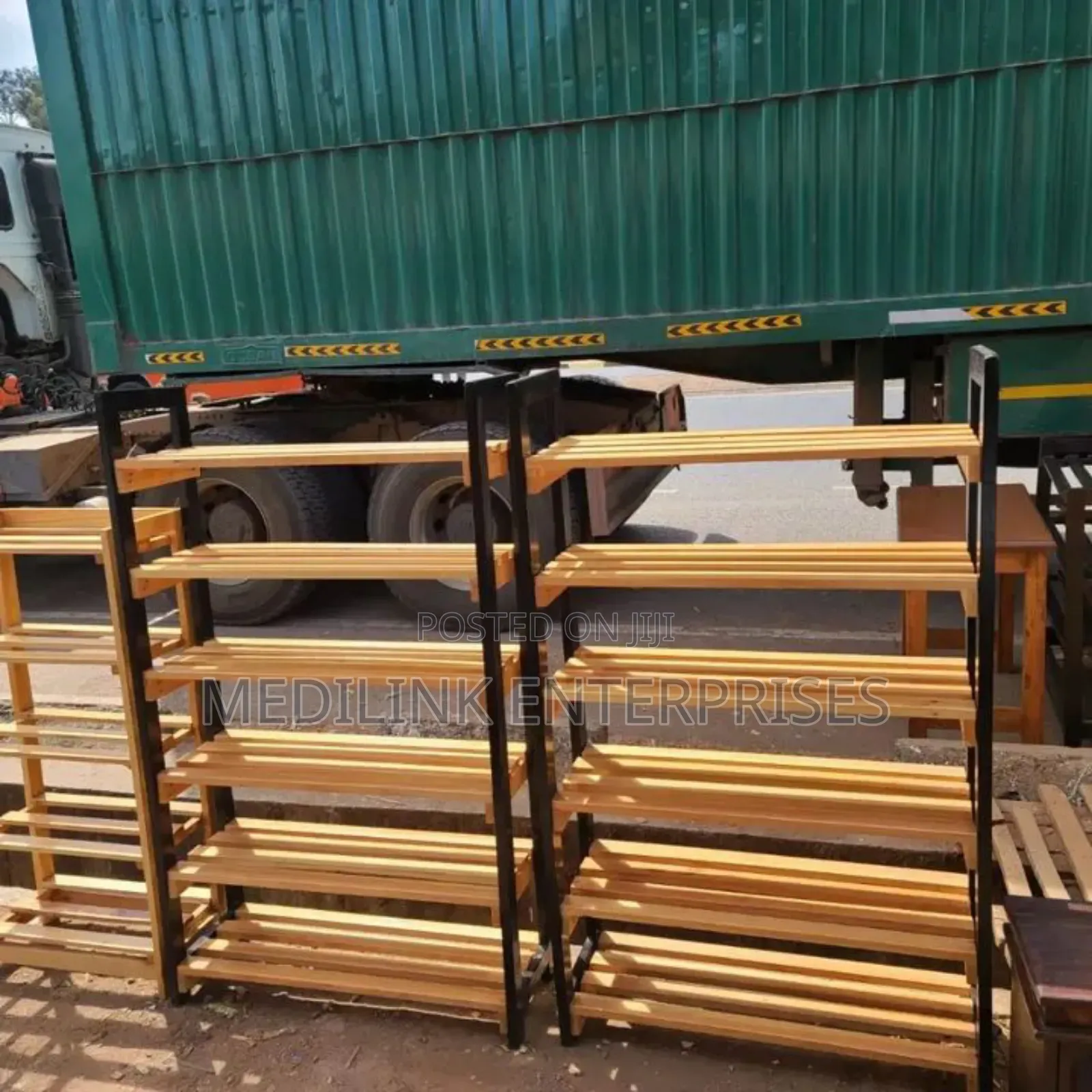 Customized 3 Compartments Storage Racks
