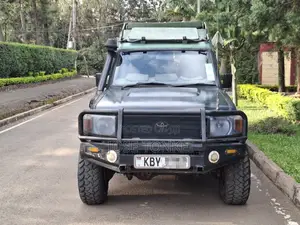 Toyota Land Cruiser 76 Series 2013 Black