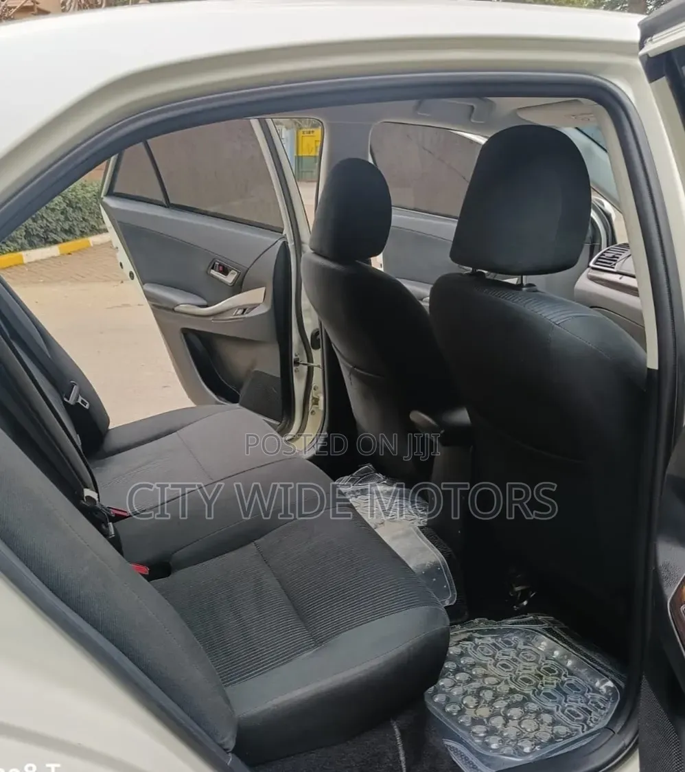 Toyota Premio 2019 White
