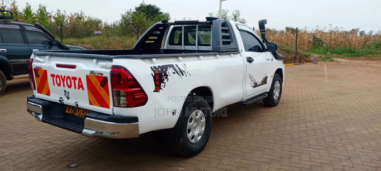 Toyota Hilux 2018 White