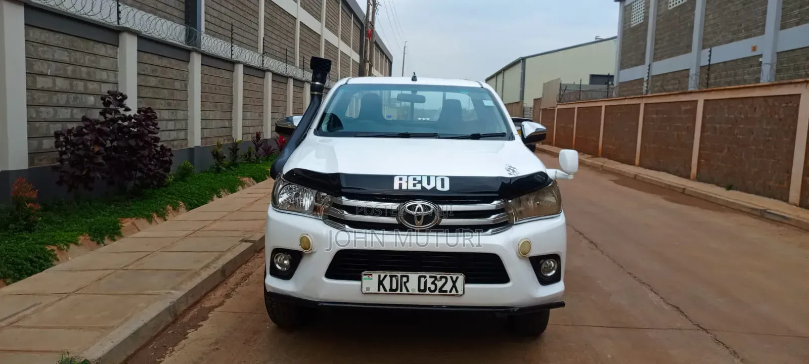 Toyota Hilux 2018 White