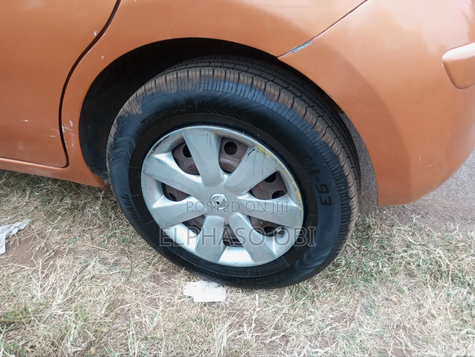 Nissan March 2013 Orange