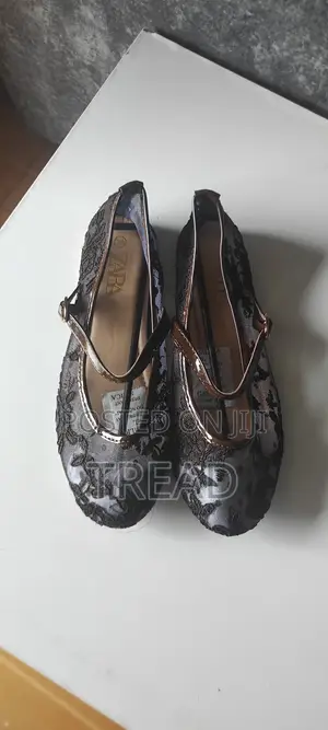 Mary Jane Lace Shoes