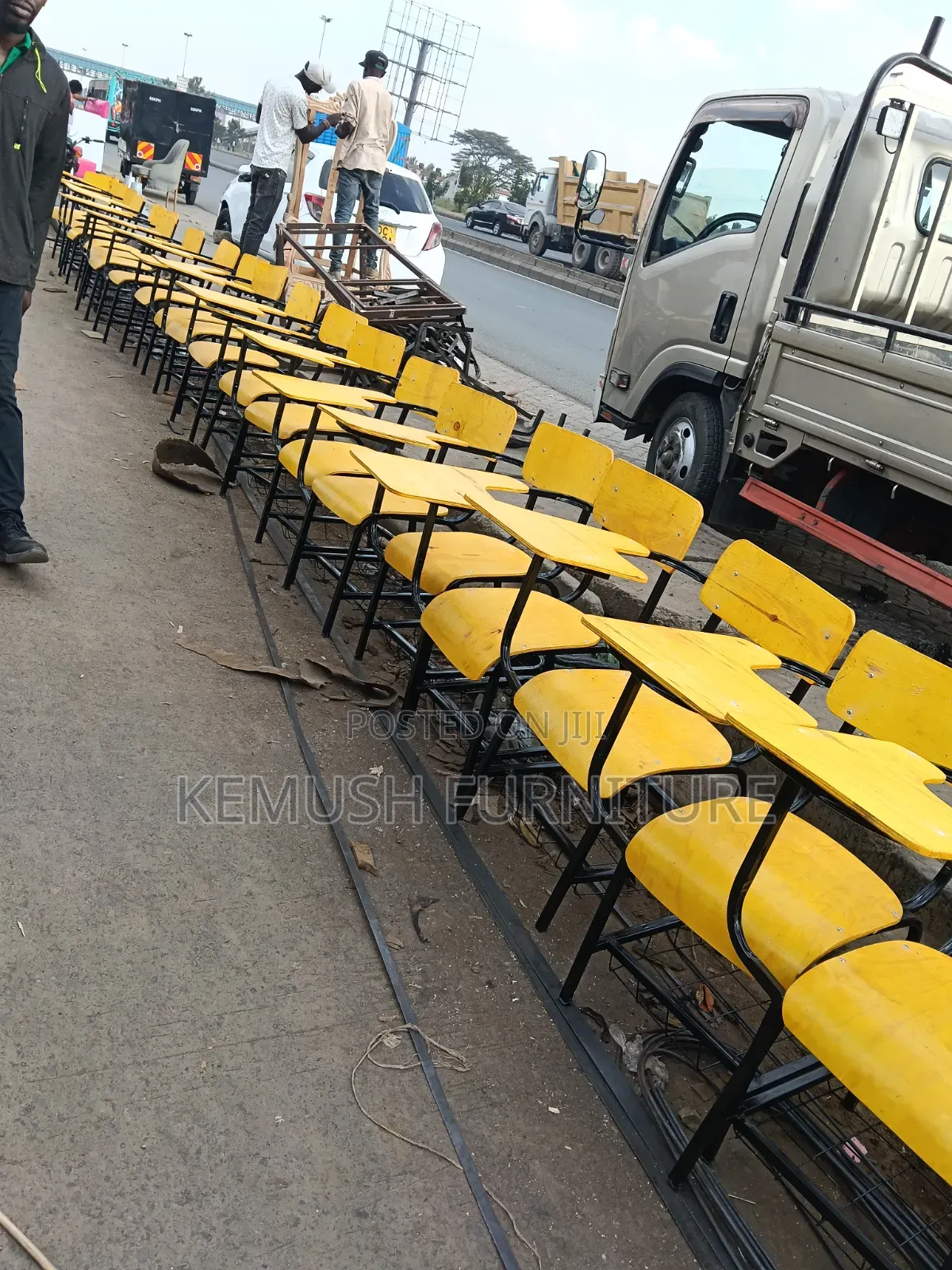 College Chairs With Arms and Mesh